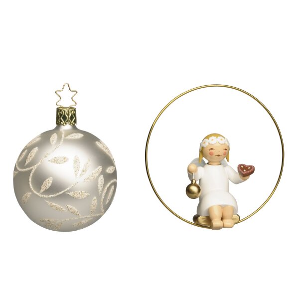 Wendt & Kühn Christbaumengel im Ring mit Lebkuchenherz und Kugel Silber 5226/6312/2silber